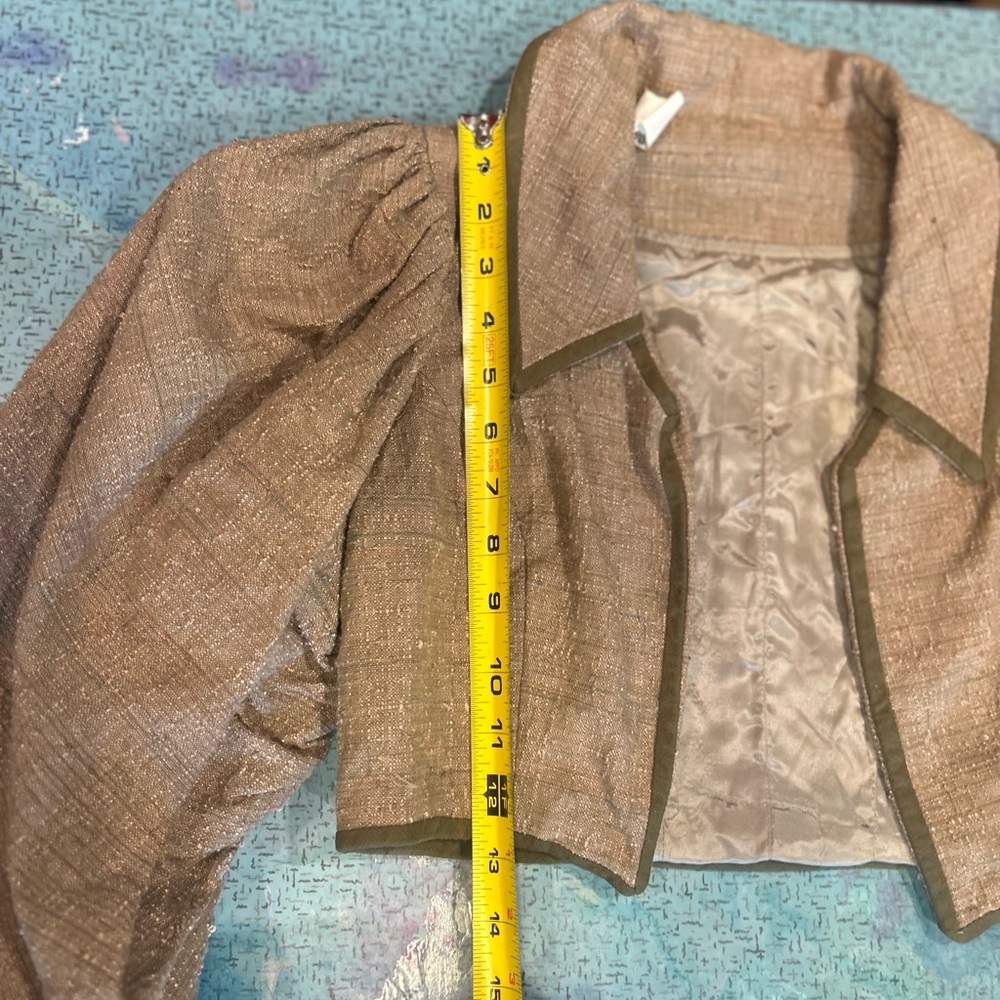 Shakespearean Shrug Set - Picture 14 of 16